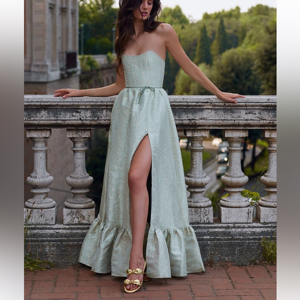 V Chapman Charlotte Dress in Sage Duchess size 0